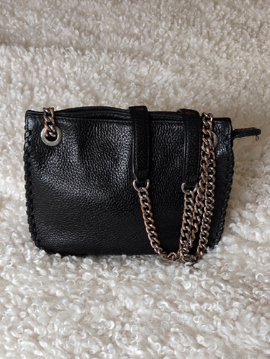 Michael Kors Handbags - Michael Kors Chelsea Bag Chain Strap Crossbody